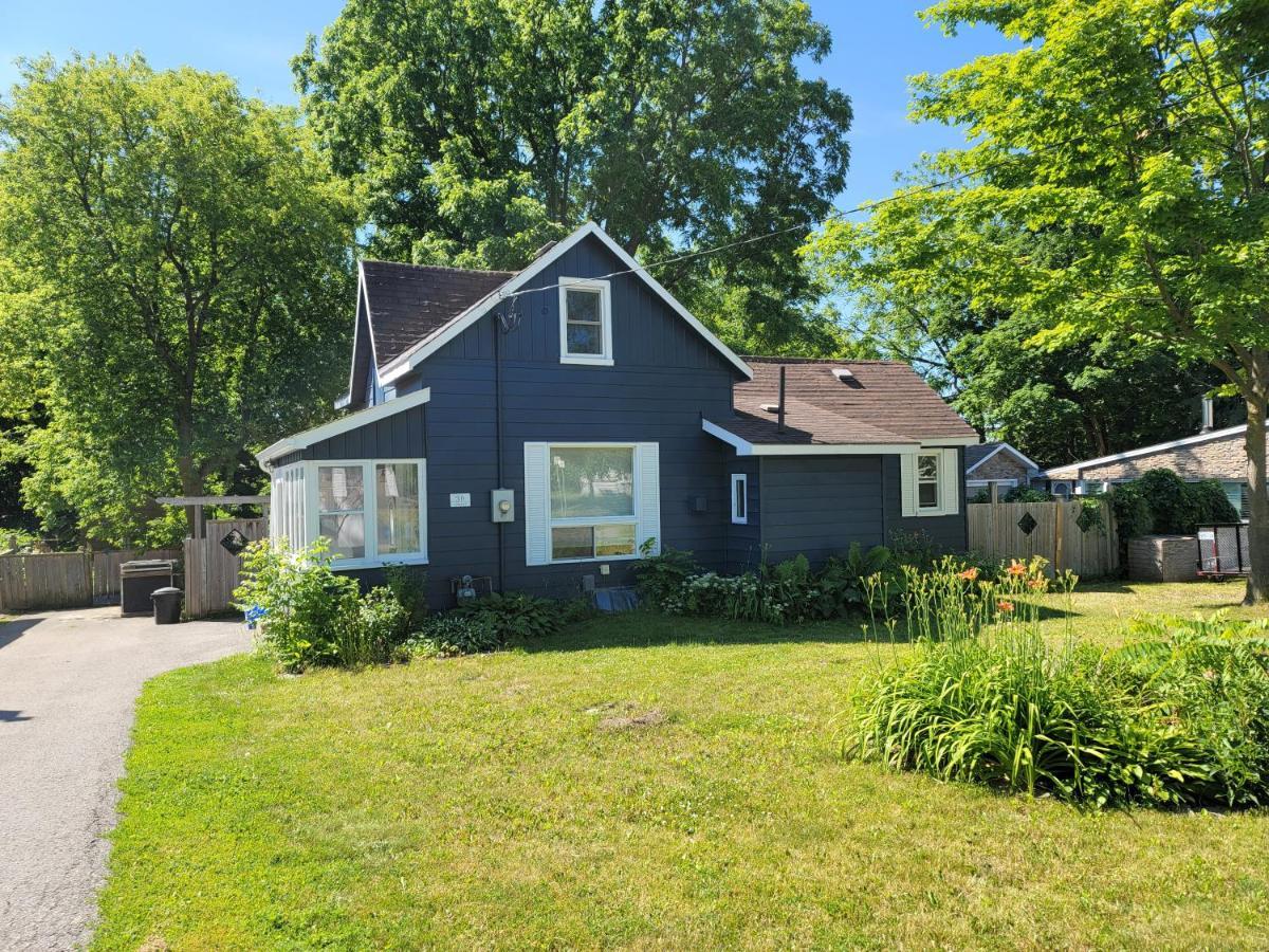 Healven Villa Barrie Bagian luar foto